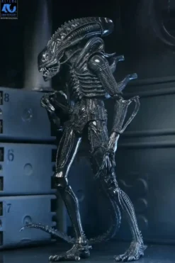 Aliens 40th Anniversary Warrior Xenomorph Black Ultimate Actionfigur