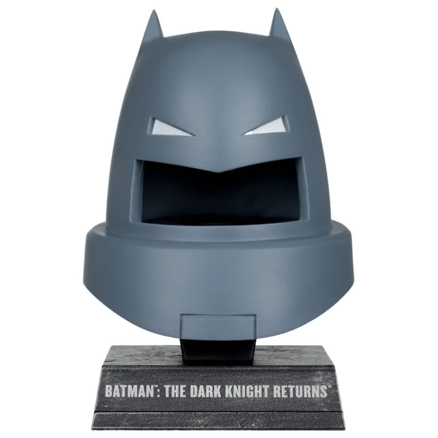 Batman DC Direct Mini-Replik 1/3 Gepanzerte Batman Maske (Dark Knight Returns) 18 cm