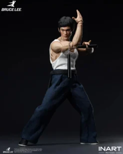 Bruce Lee (Kung Fu Outfit) 1/12 Collectible Figure