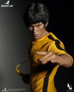 Bruce Lee (Yellow Jumpsuit) 1/6 Collectible Figure