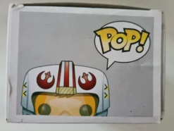 B-Ware Star Wars POP! Vinyl Wackelkopf-Figur Luke Skywalker (X-Wing Pilot) 9 cm - defekte Verpackung