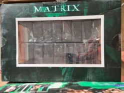 B-Ware The Matrix Gallery Deluxe PVC Statue Trinity - beschädigte Verpackung