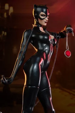DC Comics Premium Format Statue Catwoman 53 cm
