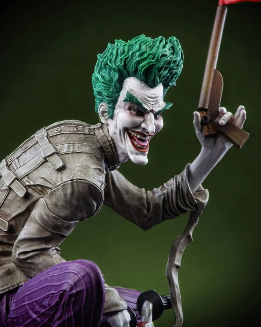 DC Direct Resin Statue 1:10 The Joker: Purple Craze - The Joker by Andrea Sorrentino 18 cm
