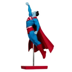 DC Direct Statue 1/10 Superman Red and Blue: Superman by Gary Frank Limited Edition 26 cm
