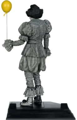 Es Welcome to Derry Movie Maniacs Figur Pennywise (Black & White) 16 cm