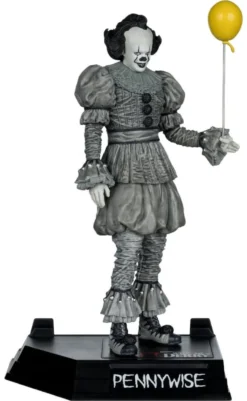 Es Welcome to Derry Movie Maniacs Figur Pennywise (Black & White) 16 cm