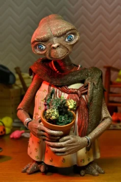 E.T. - Der Außerirdische Actionfigur Ultimate Dress-Up E.T. 11 cm
