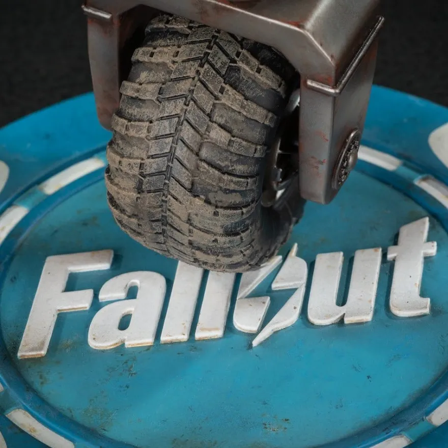 Fallout (Amazon) PVC Figur Victor the Securitron 25 cm