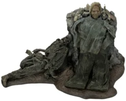 Friday the 13th: The Game Diorama Pamela Shrine