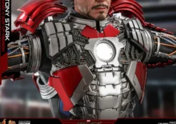 Iron Man 2 Movie Masterpiece Actionfigur 1/6 Tony Stark (Mark V Suit Up Version)