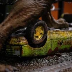 Jurassic Park Icons Statue T-Rex Breakout Set A 17 cm