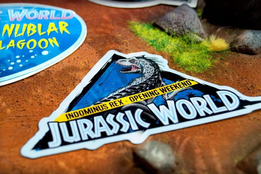 Jurassic World Geschenkbox Indominus Kit