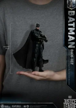 Justice League Dynamic 8ction Heroes Actionfigur 1:9 Justice League Batman 20 cm