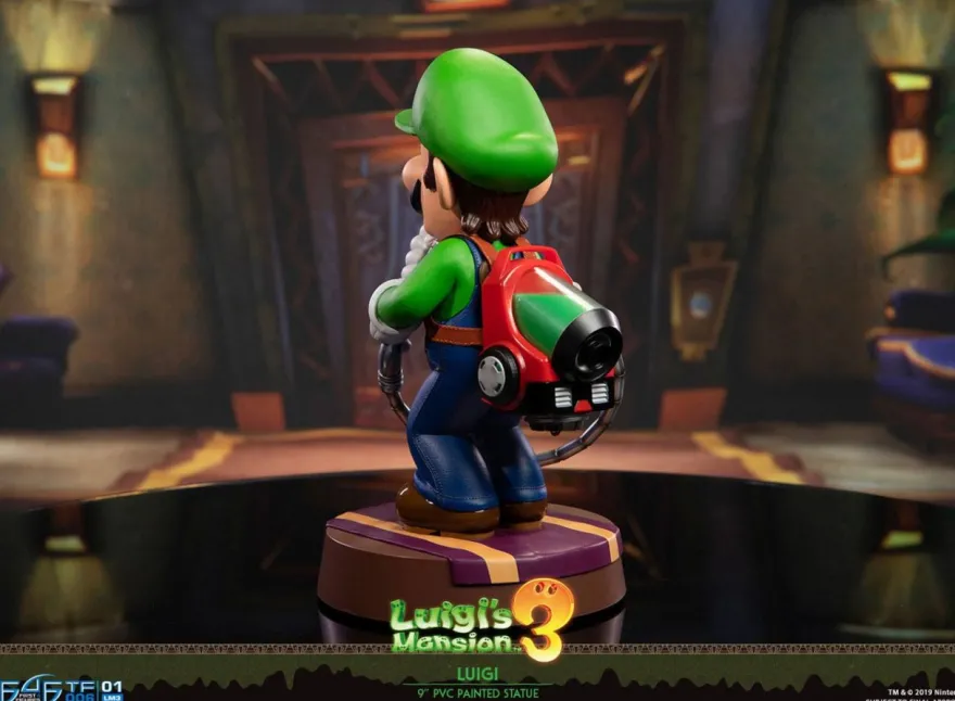 Luigi's Mansion 3 Statue Luigi