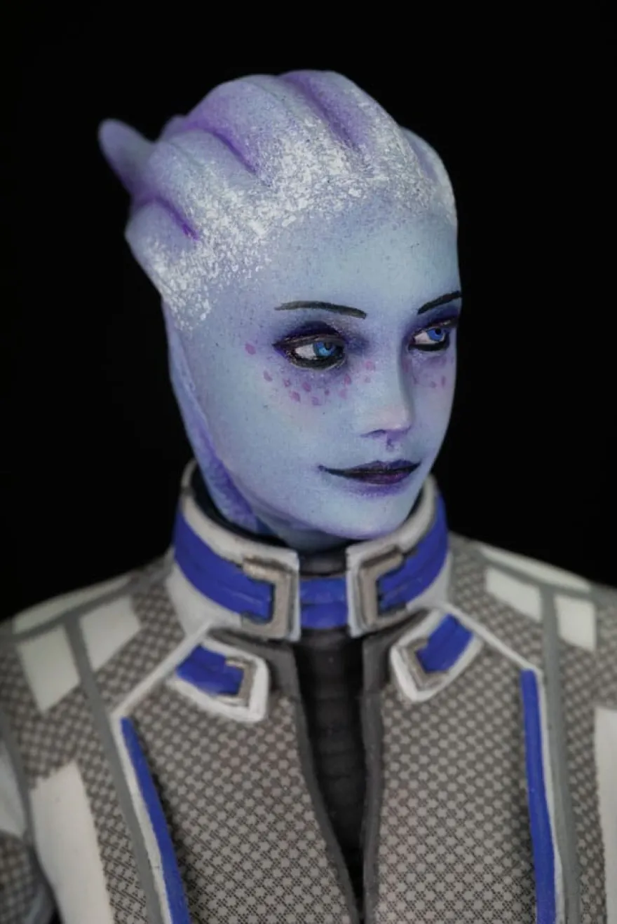 Mass Effect PVC Statue Liara T'Soni 22 cm