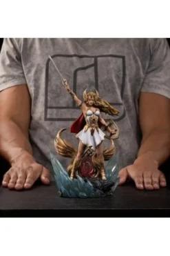 Masters of the Universe Art Scale (Unleashed) Statue 1/10 She-Ra Unleashed 31 cm