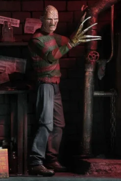 Nightmare on Elm Street 2 Ultimate Actionfigur Freddy Krueger