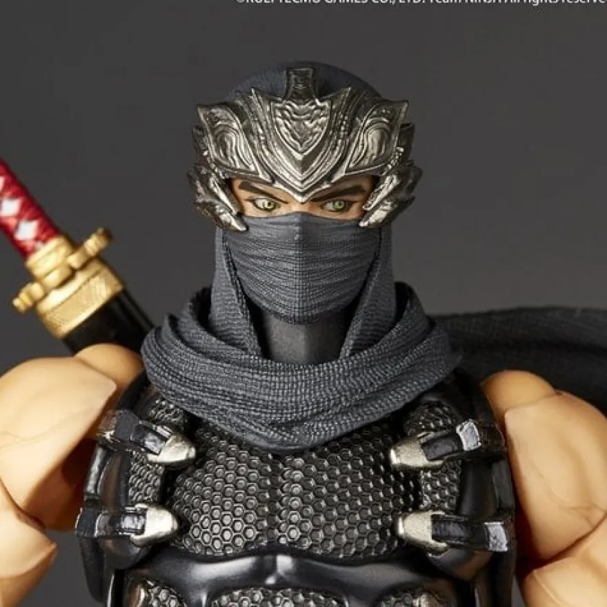 Ninja Gaiden Ryu Hayabusa Revoltech Amazing Yamaguchi Actionfigur