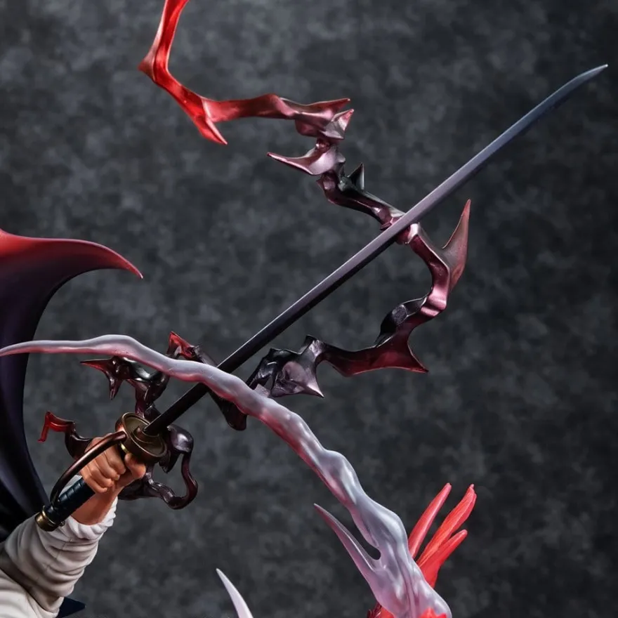 One Piece P.O.P SA-MAXIMUM PVC Statue Leader of Red Hair Pirates Red-Haired Shanks Kamusari 25 cm