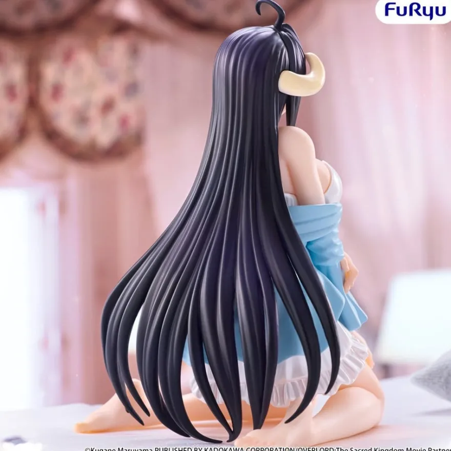 Overlord Noodle Stopper PVC Figur Albedo Loungewear Pearl White Ver. 12 cm