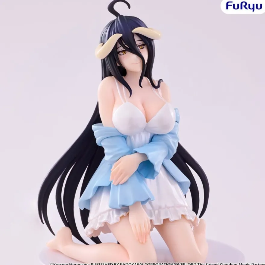 Overlord Noodle Stopper PVC Figur Albedo Loungewear Pearl White Ver. 12 cm