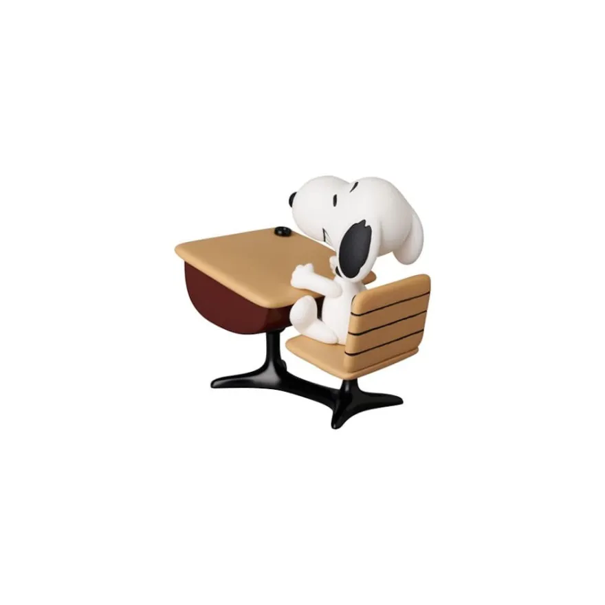 Peanuts UDF Serie 18 Minifgur Snoopy with Desk 9 cm