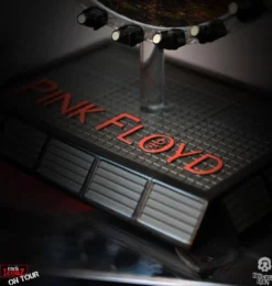 Pink Floyd Rock Ikonz On Tour Statue Projection Screen