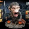 Planet der Affen: Prevolution Defo-Real Series Soft Vinyl Statue Caesar (Spear Version) Deluxe