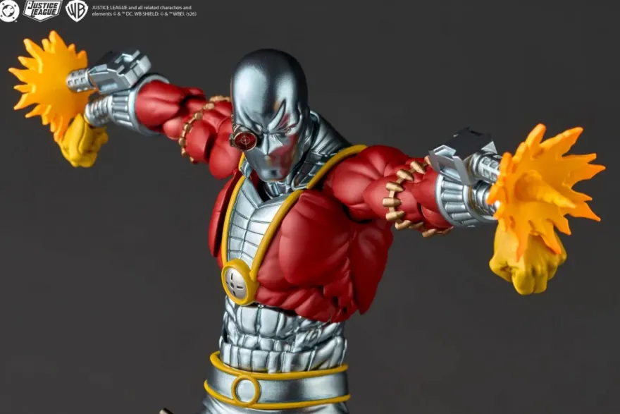 Revoltech Amazing Yamaguchi Deadshot Actionfigur