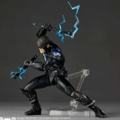 Revoltech A.Y. Dc Nightwing Actionfigur