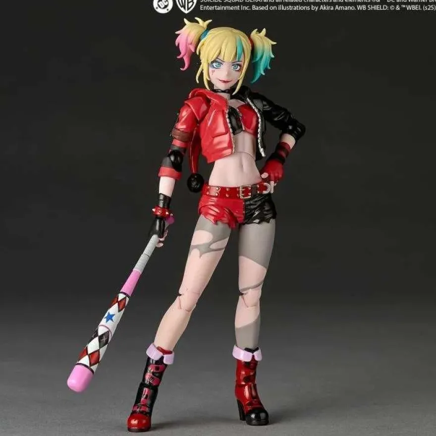 Revoltech A. Y. Harley Quinn Suicide Squad Isekai Version