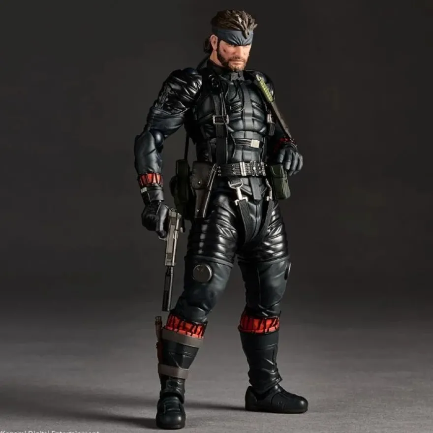 Revoltech A.Y. Metal Gear Solid Delta Naked Snake Sneaking Suit Ver. Actionfigur