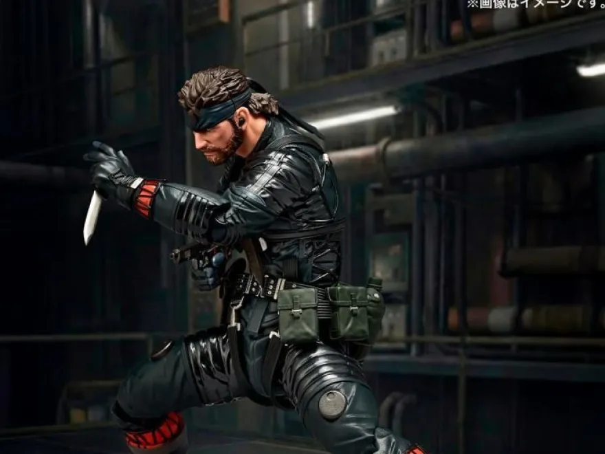 Revoltech A.Y. Metal Gear Solid Delta Naked Snake Sneaking Suit Ver. Actionfigur