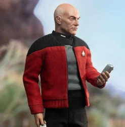 Star Trek: TNG Actionfigur 1:6 Captain Jean-Luc Picard (Essential Darmok Uniform) 30 cm