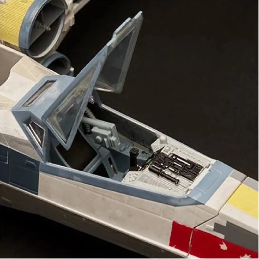Star Wars The Vintage Collection Luke Skywalker Red 5 X-Wing Fighter
