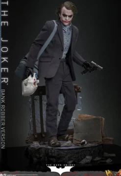 The Dark Knight DX Actionfigur 1/6 The Joker (Bank Robber Version) 30 cm