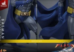 The Flash Movie Masterpiece Actionfigur 1/6 Batman (Blue & Grey Suit) Limited Edition Hot Toys Excl.