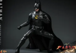The Flash Movie Masterpiece Actionfigur 1/6 Batman (Modern Suit) 30 cm