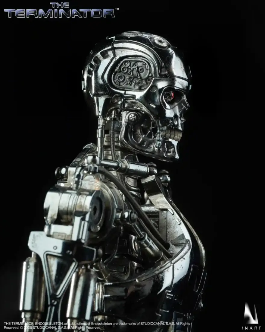 The Terminator T-800 Endoskeleton 1/6 Collectible Figure