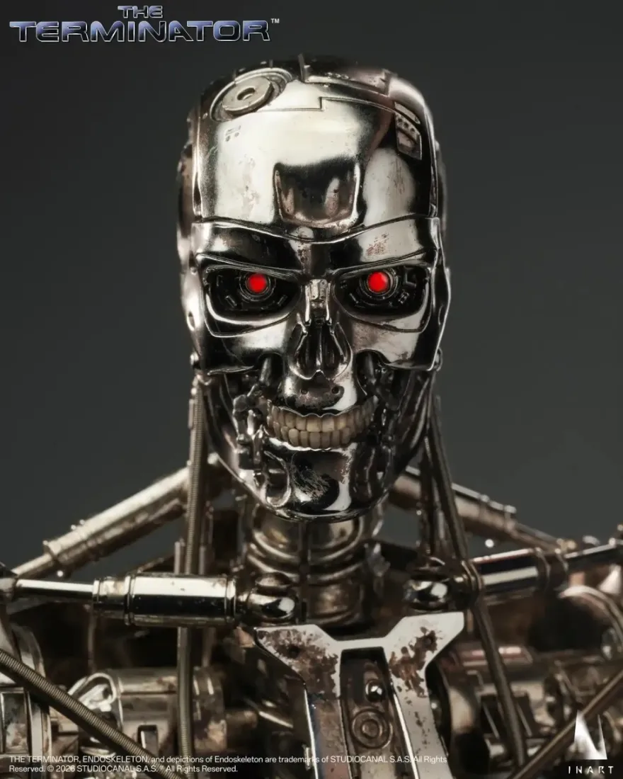 The Terminator T-800 Endoskeleton 1/6 Collectible Figure