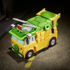Transformers x Teenage Mutant Ninja Turtles Actionfigur Party Wallop 18 cm