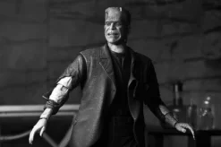 Universal Monsters Ultimate Bride of Frankenstein Actionfigur Frankenstein B&W