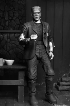 Universal Monsters Ultimate Bride of Frankenstein Actionfigur Frankenstein B&W