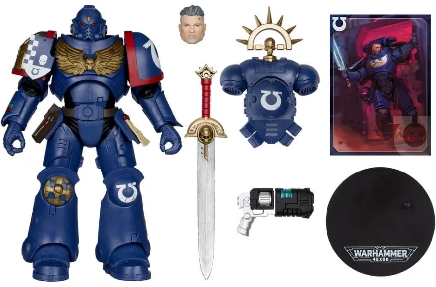 Warhammer 40,000 Total War Actionfigur 3rd Company Lieutenant (Ultramarines) 18 cm